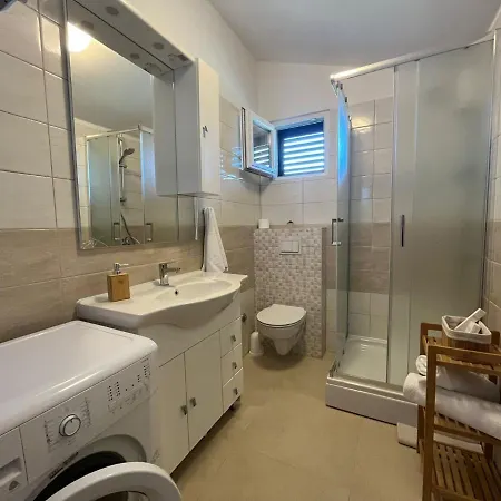 Zeljko Apartman Maslinica